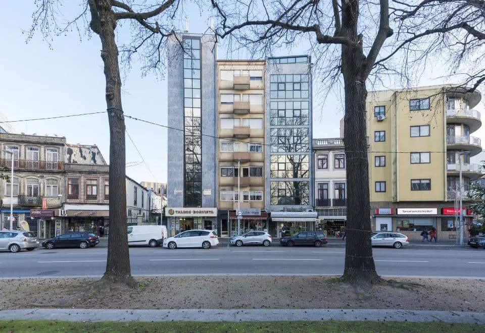 Apartment Boavista Roundabout by Sweet Porto