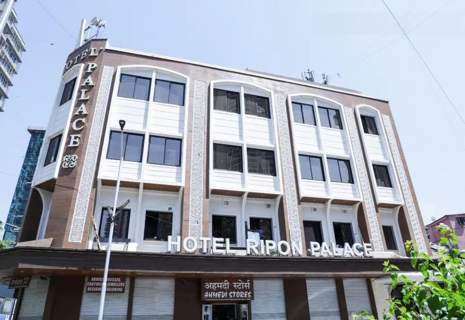 Hotel Ripon Palace