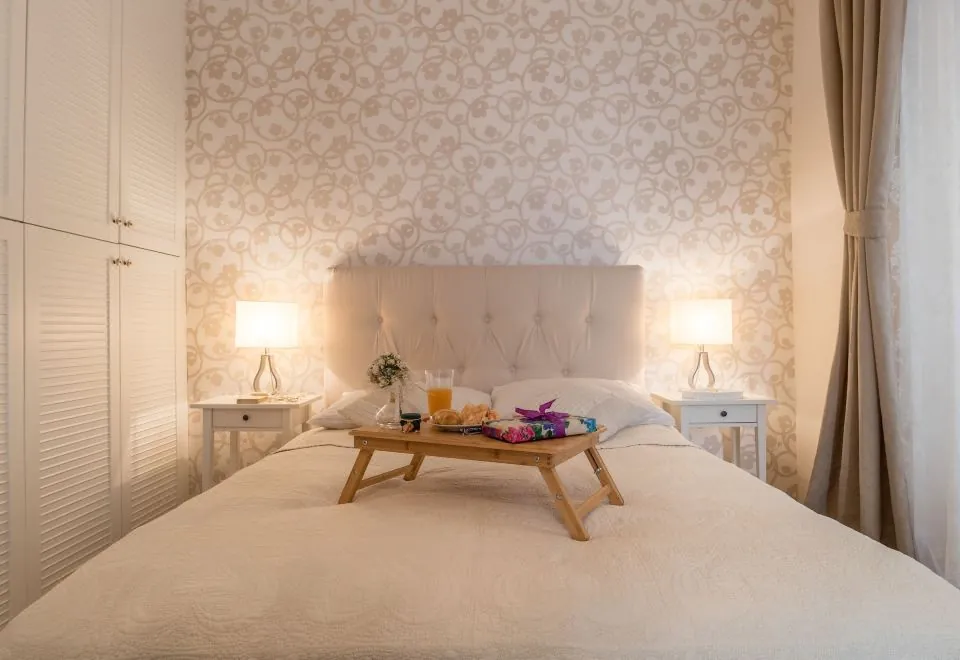 Apartments and Rooms Perla