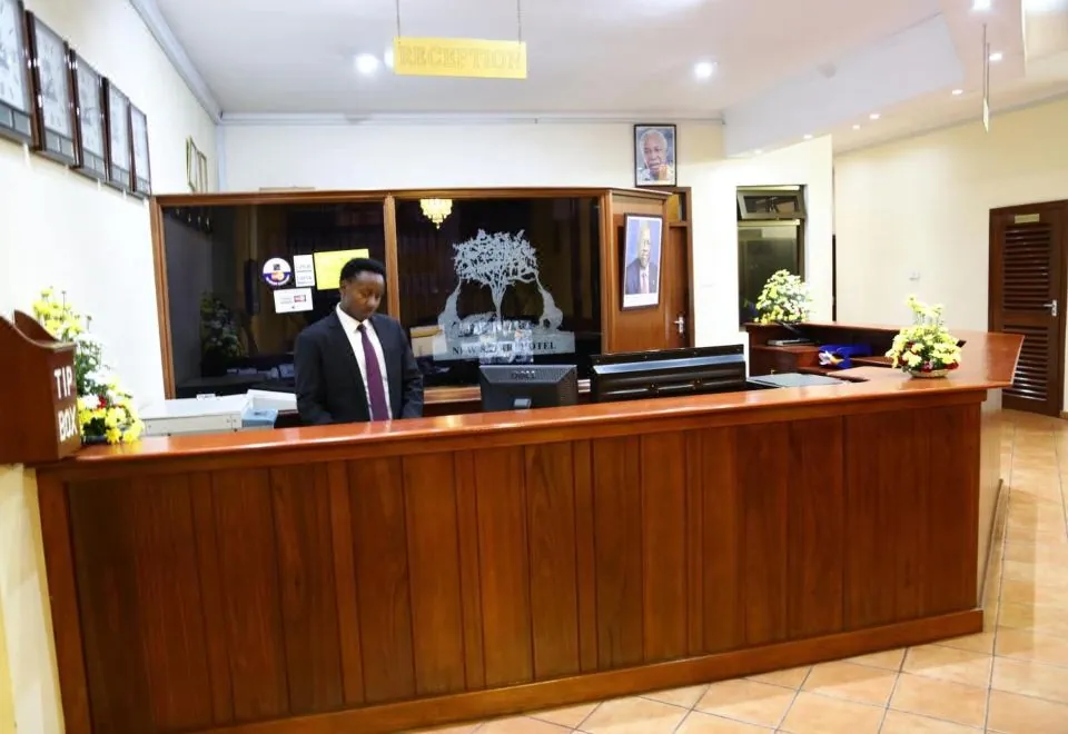 New Safari Hotel
