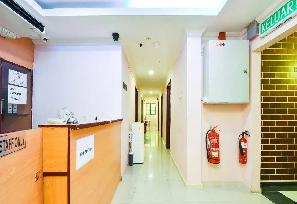 OYO 90562 J Hotel PJ