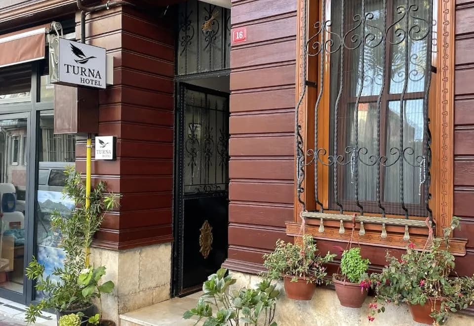 Turna HOTEL