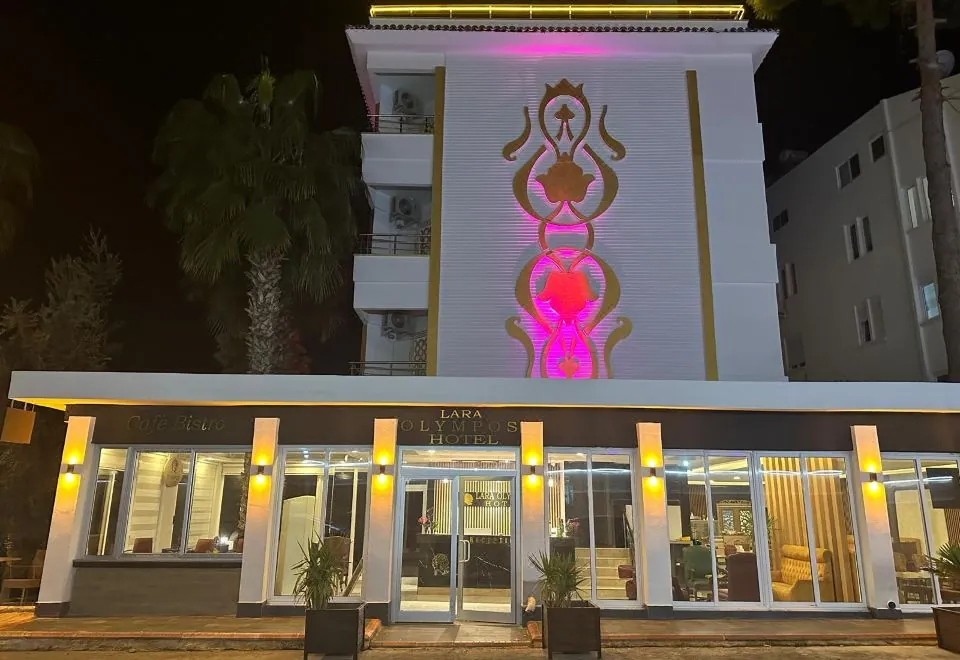 Dionisus Hotel Lara