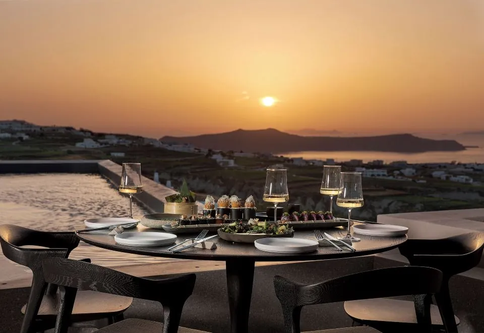 North Santorini - A Luxury Spa Hotel
