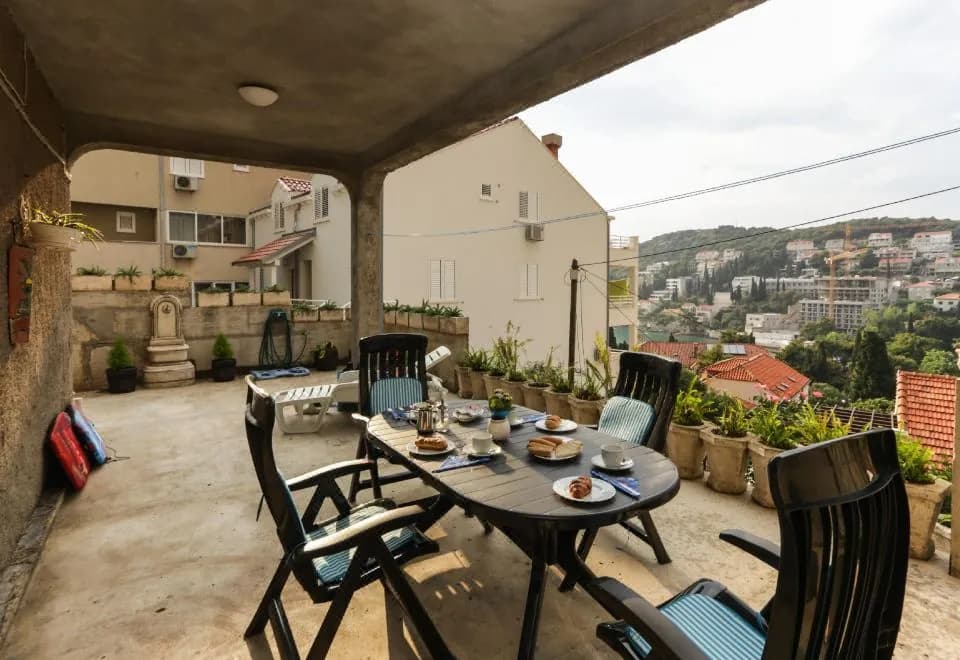 K-apartments
