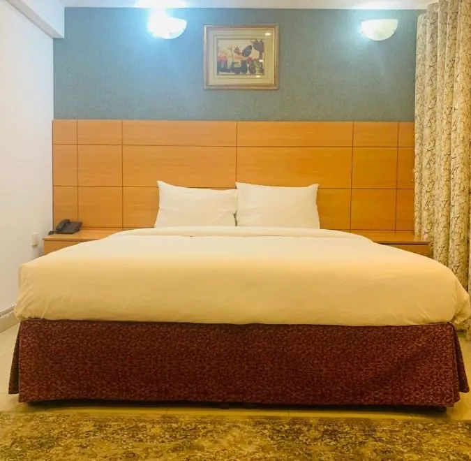 Stars Hotel