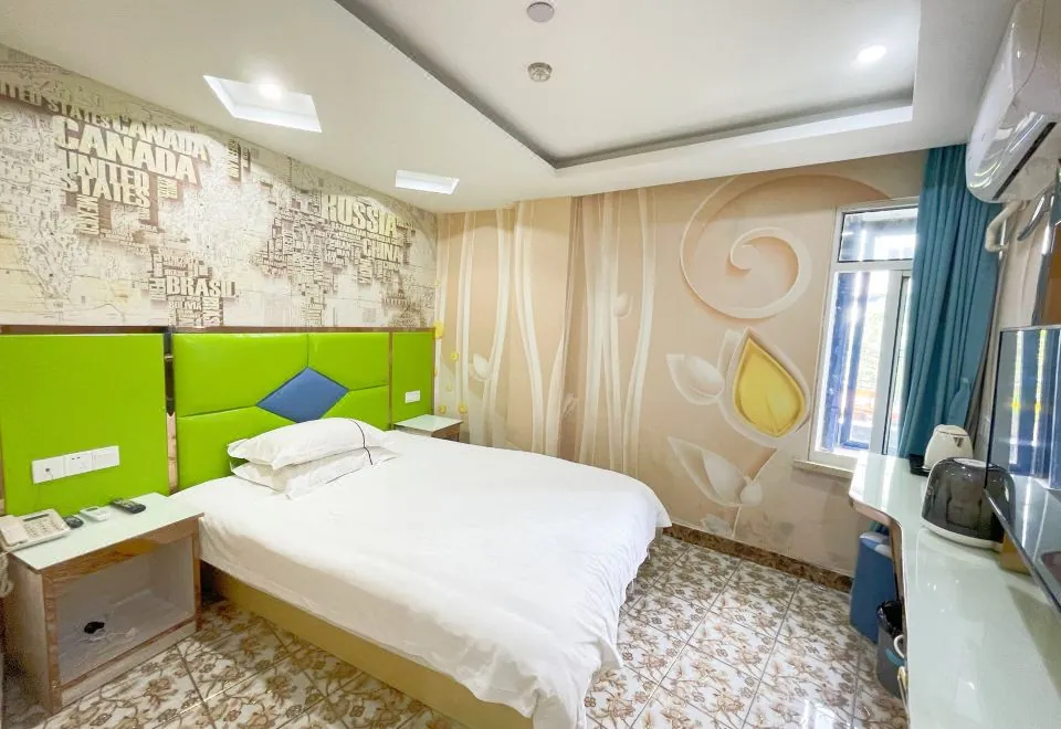 Huzhong Hotel