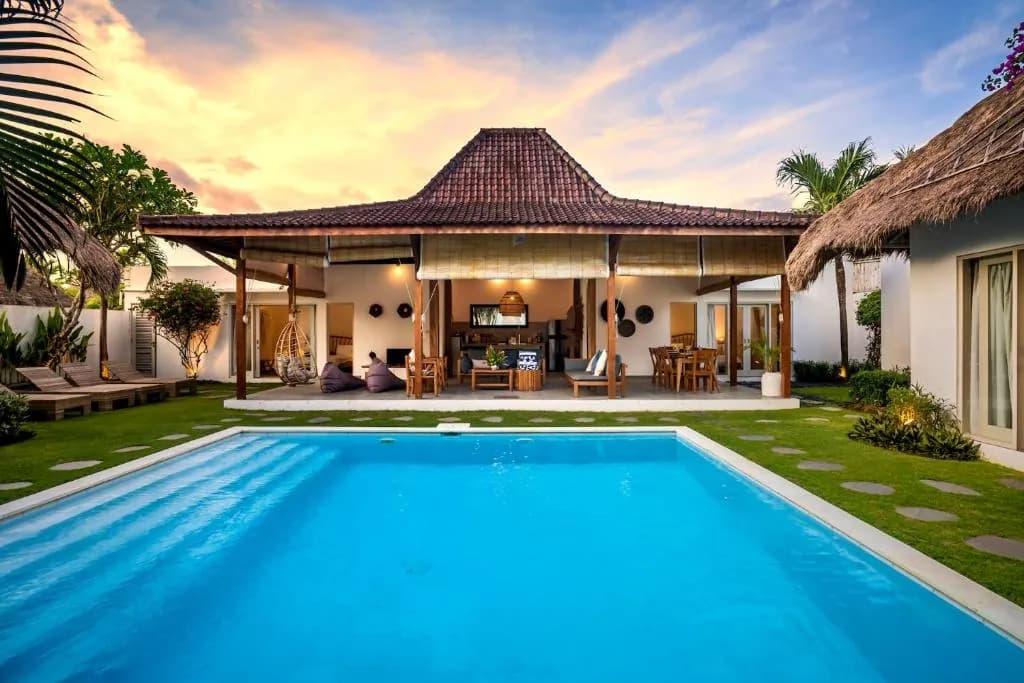 Villa Nakal by Alfred in Bali