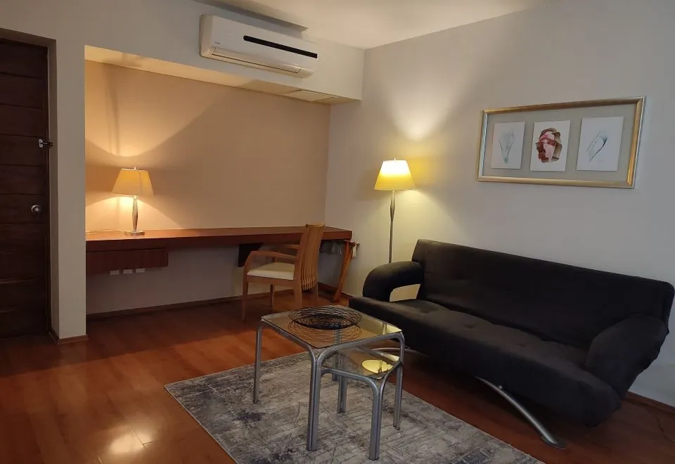 Lombardo Suites