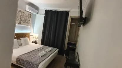 CH Otello Rooms - Madrid