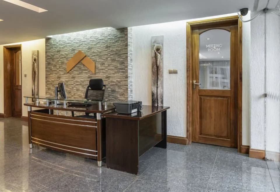 Lenana Suites