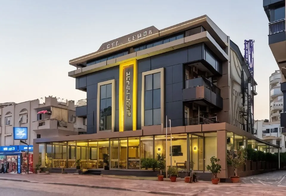 Lemon Hotel