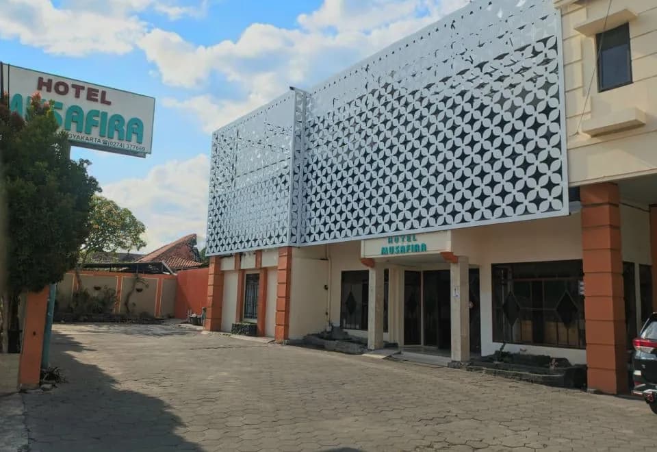 OYO 1683 Hotel Musafira Syariah