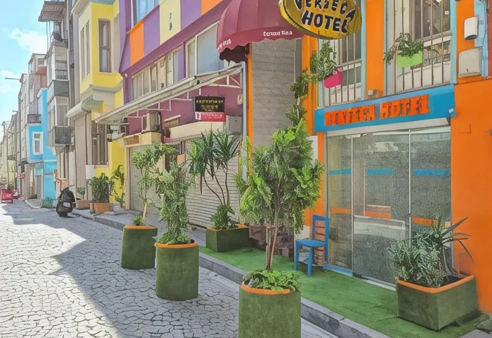 VERSECA HOTEL