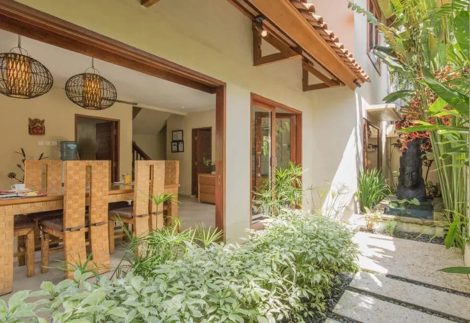 Villa Seriska 1 Seminyak Bali