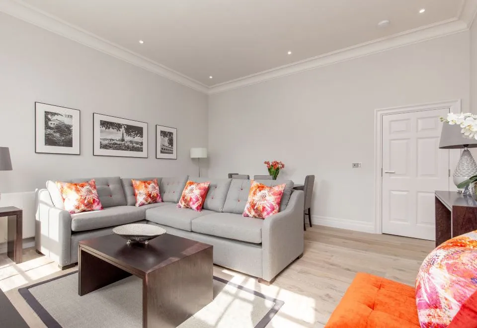 Destiny Scotland - Chisholm Hunter Suites