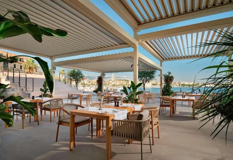 Hotel Ambasador