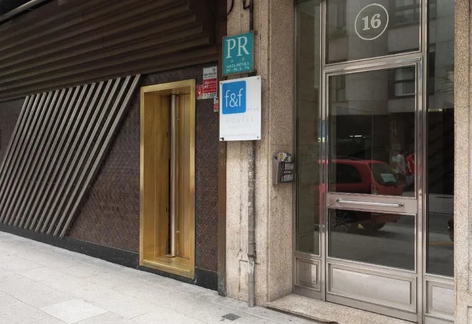 Pension Residencia F&F
