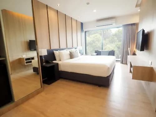 The Residence on Thonglor by UHG