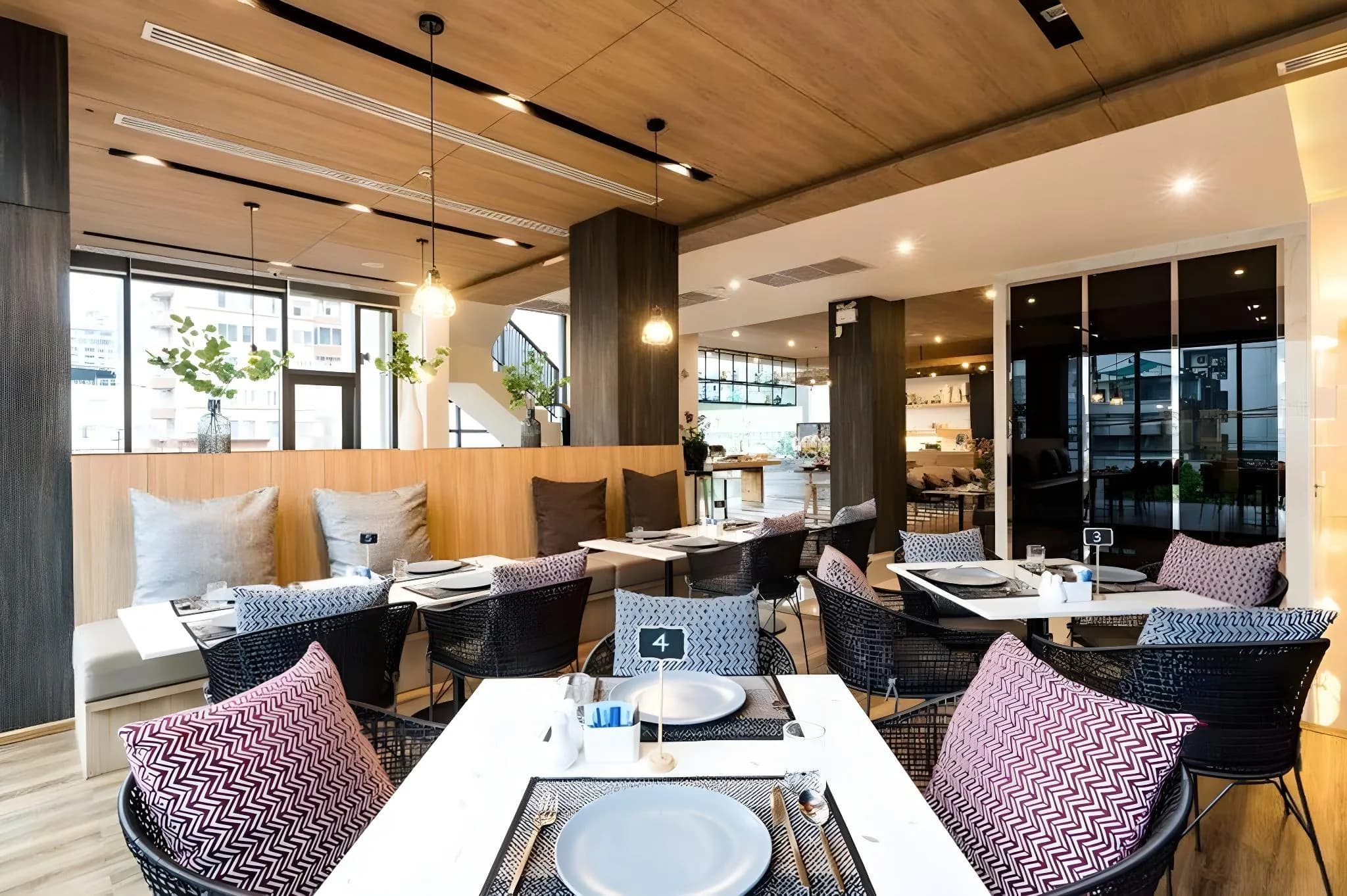 The Residence on Thonglor by UHG