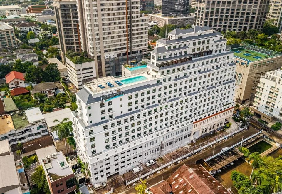 Radisson Hotel Chateau de Bangkok