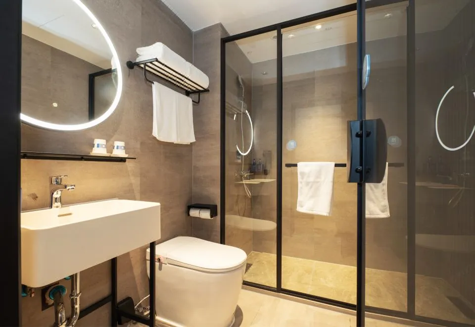 Hanting Hotel (Shanghai Jiaotong University Yishan Road)