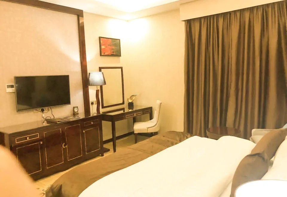 فندق هوليداي الخليج الرياض - Holiday Al Khaleej Hotel