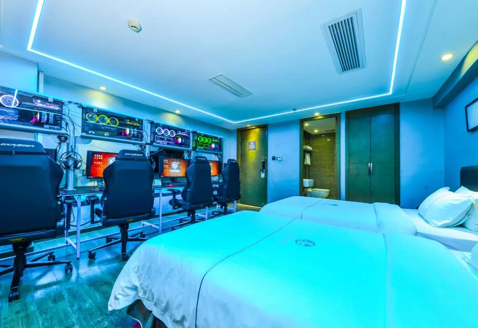 Guangzhou You+ E-sports Hotel (Haizhu Kecun Subway Station)