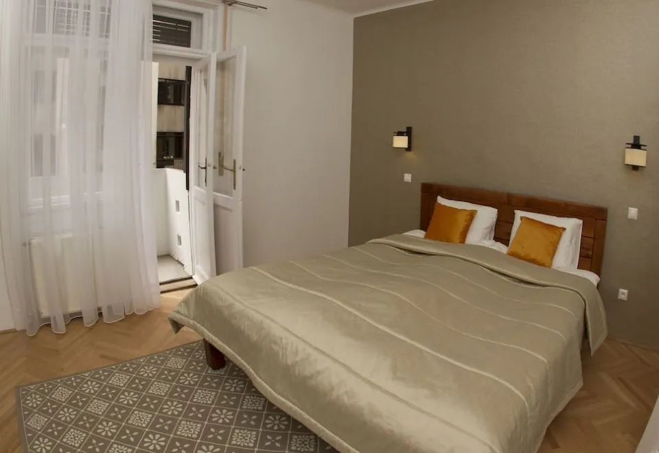 Be a Budapester