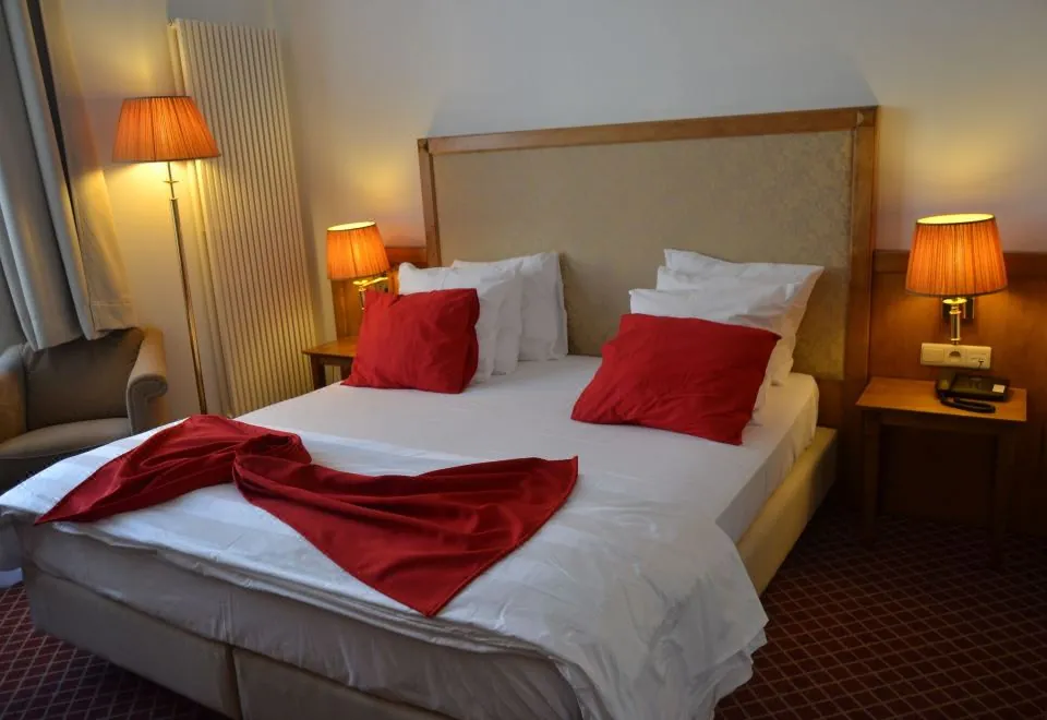 Hotel the Lord