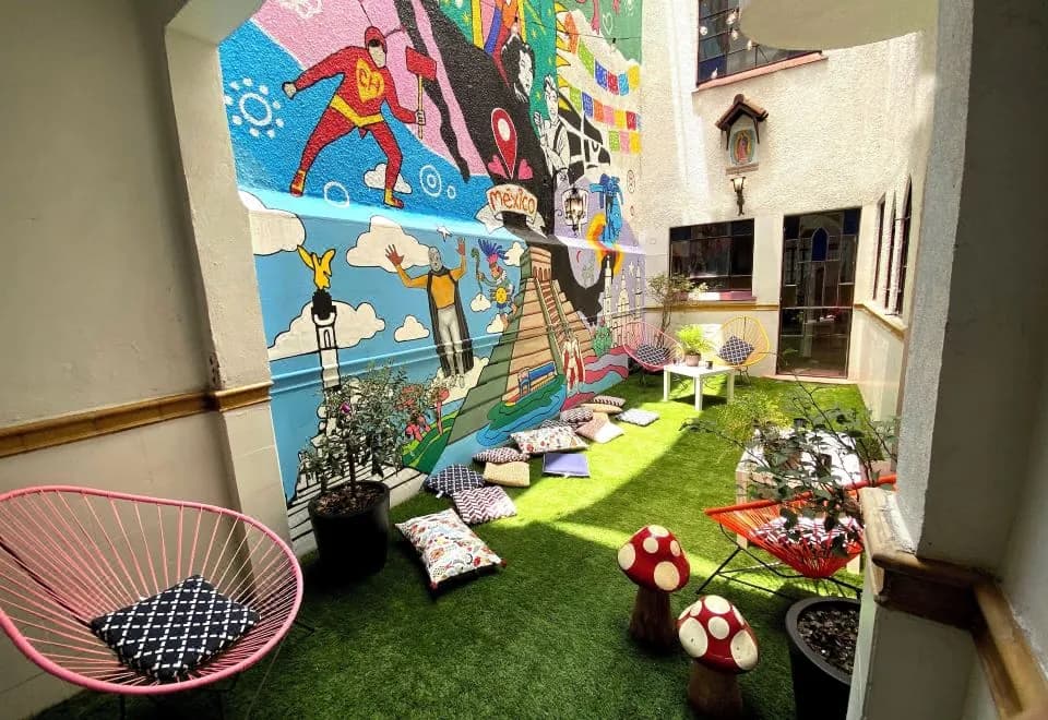 Hostal Fungi Casa Rosa