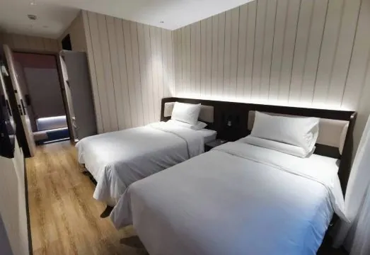 Hanting Hotel (Shanghai Zhongshan Hospital Fenglin Road Branch)