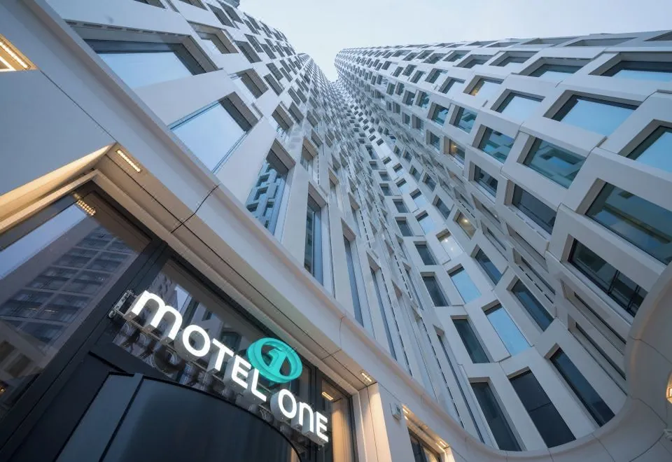 Motel One Berlin-Upper West