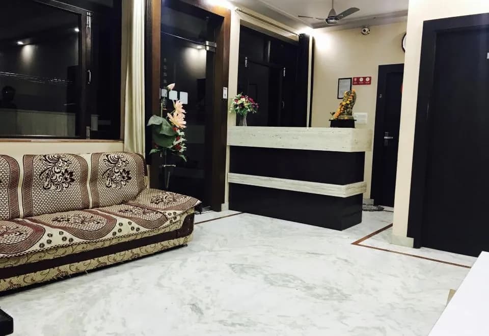 Hotel Aaradhya Residency