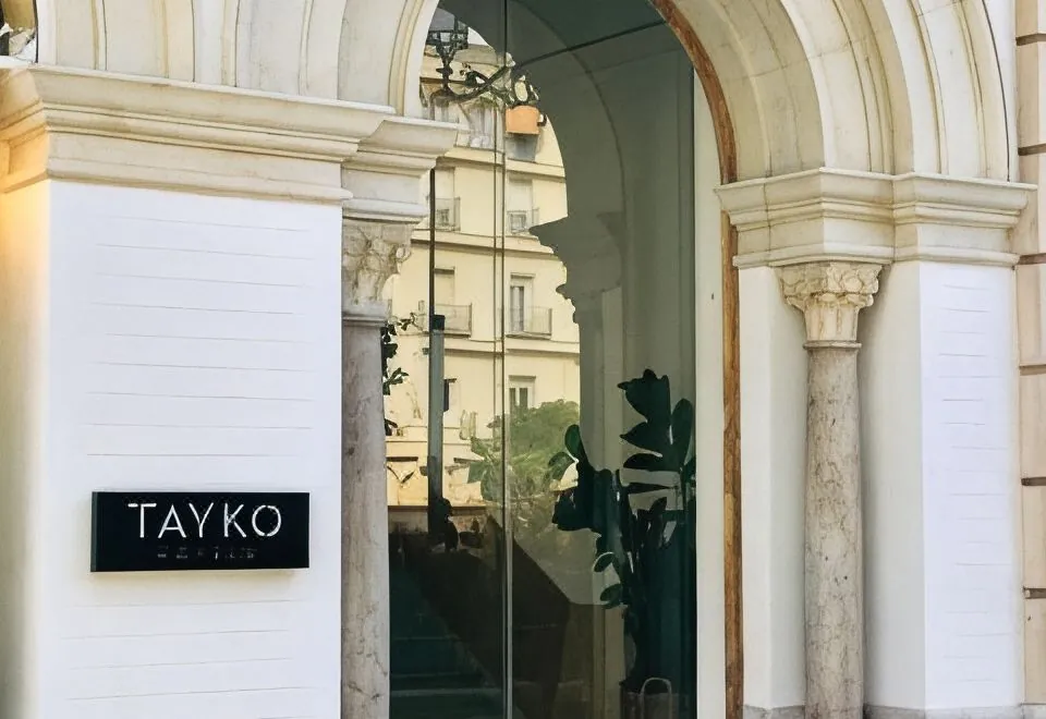 Hotel Tayko Sevilla