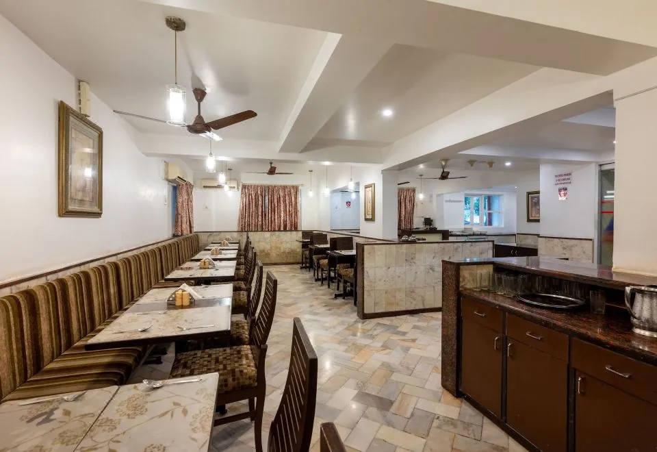 Hotel Balwas International