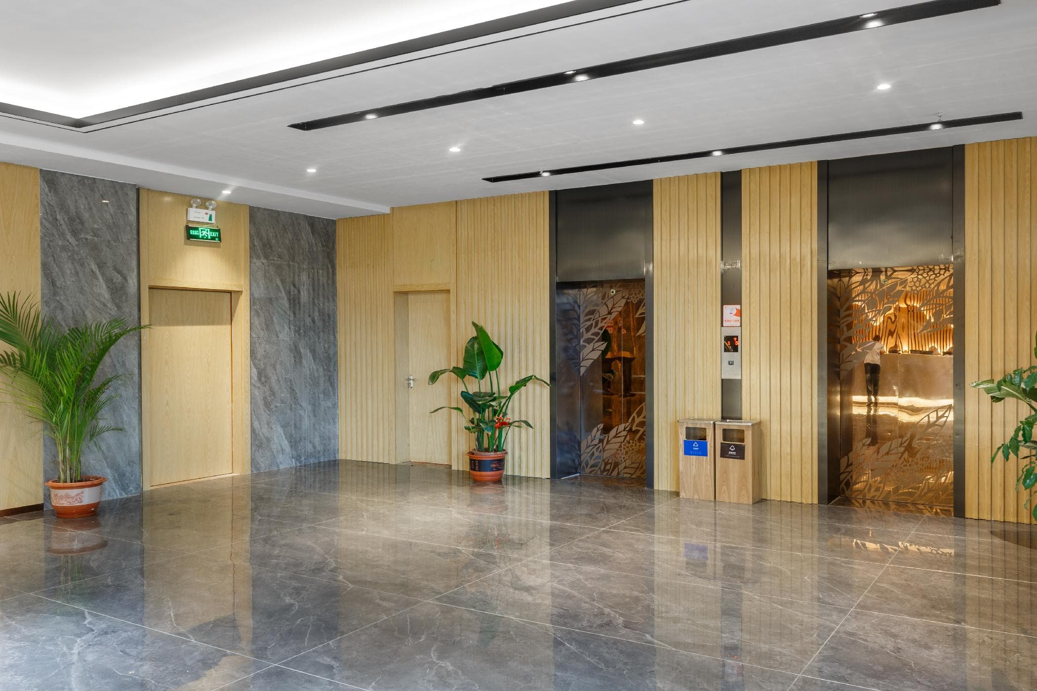 Oasis Hotel