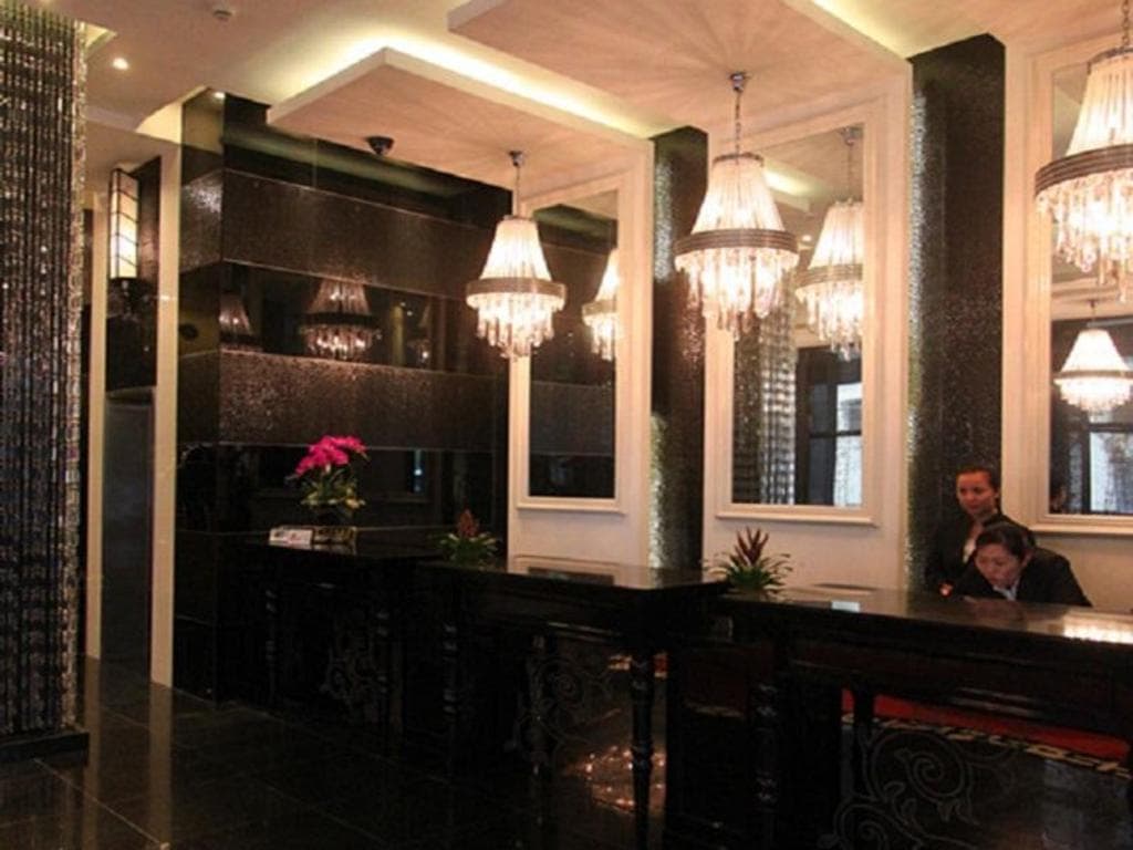 Elegance Bund Hotel
