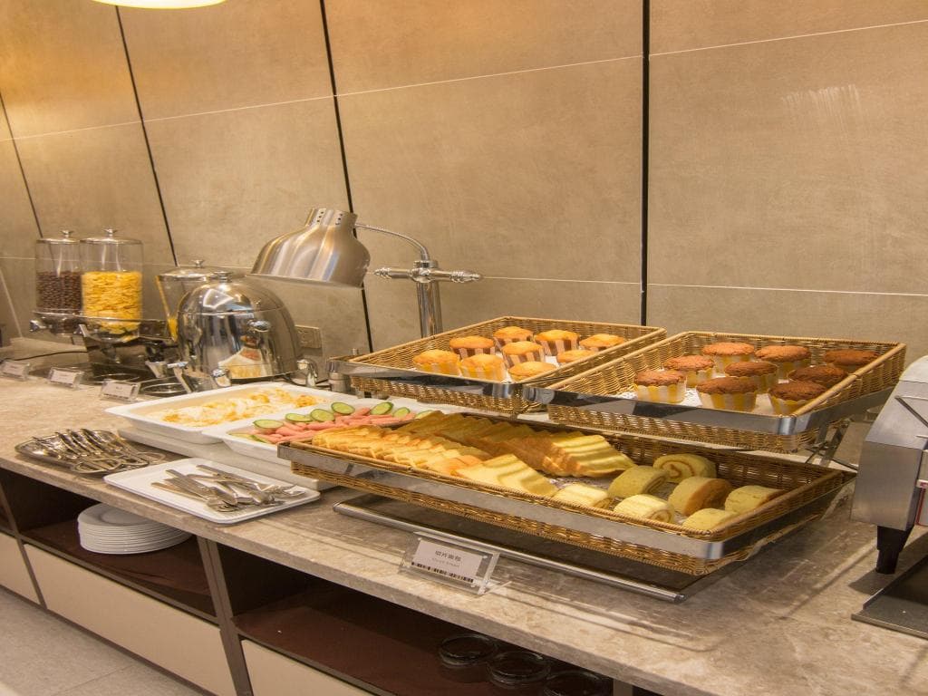 Home Inn Plus Shanghai New International Expo Center Yushan Road Yuanshen Sports