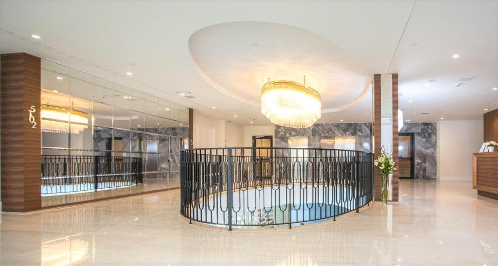 Royal Blue Hotel