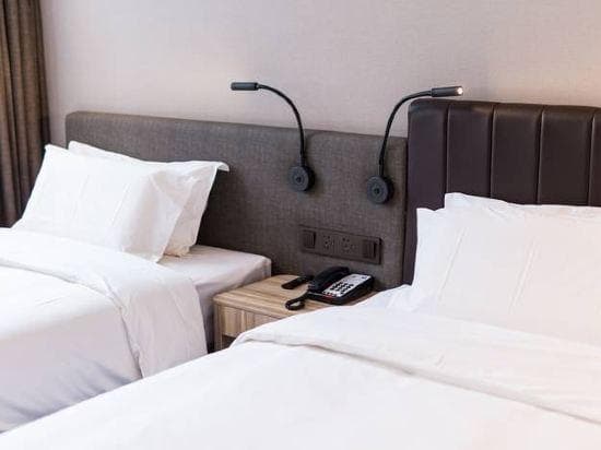 Hanting Premium Hotel Shanghai Lujiazui Oriental Pearl Tower