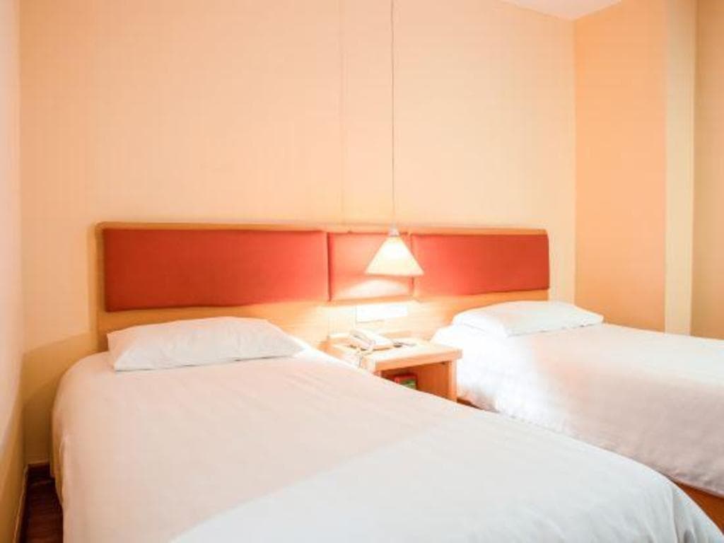 Homeinn ( Guangzhou Kecun station Dunhe Wanda Plaza)