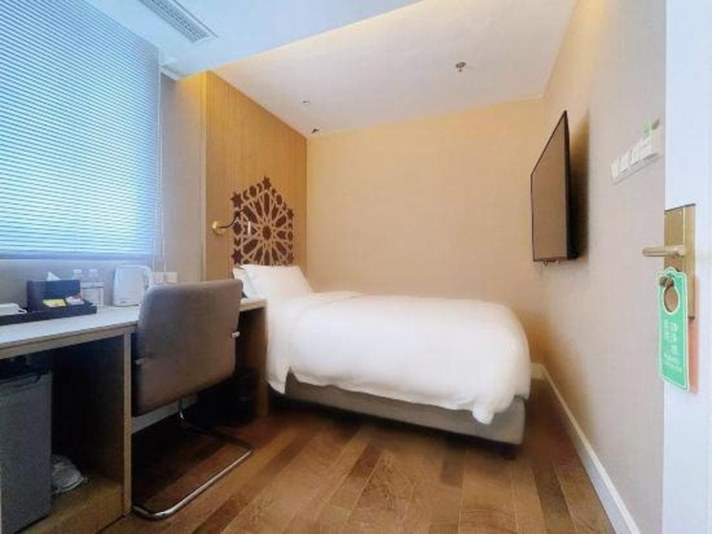 Shanghai Pearl Hotel