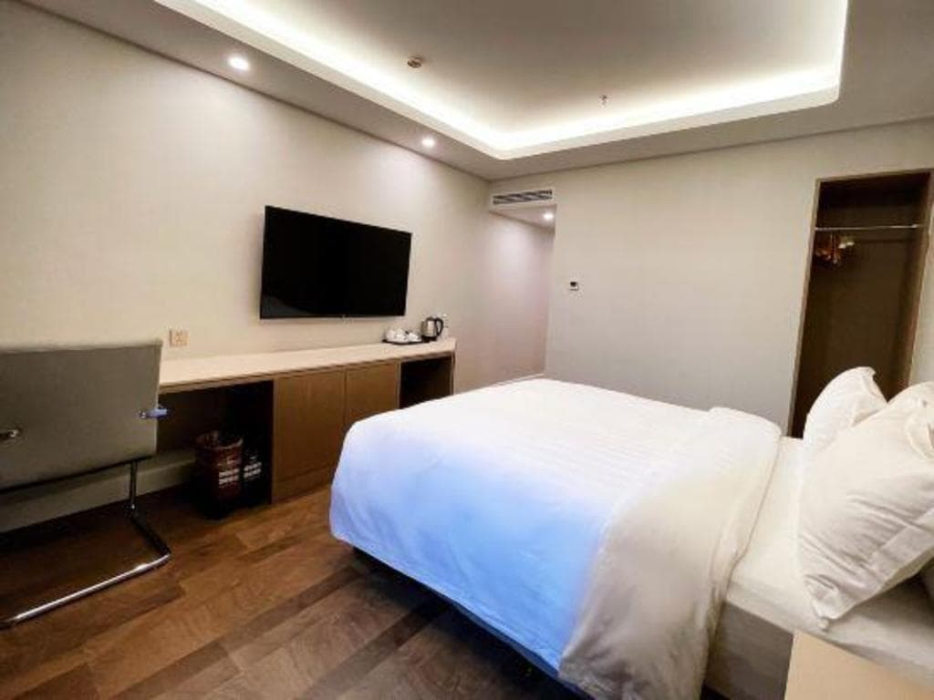 Shanghai Pearl Hotel