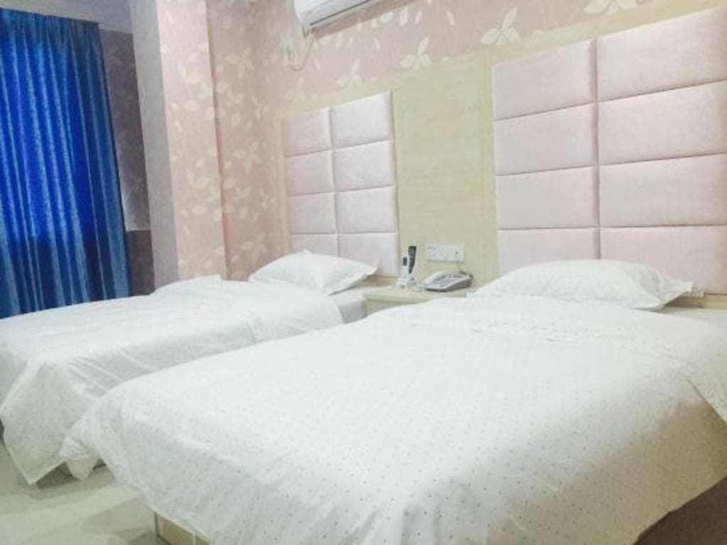 Jindu Boutique Hotel (Pazhou Exhibition Longtan Subway Station)