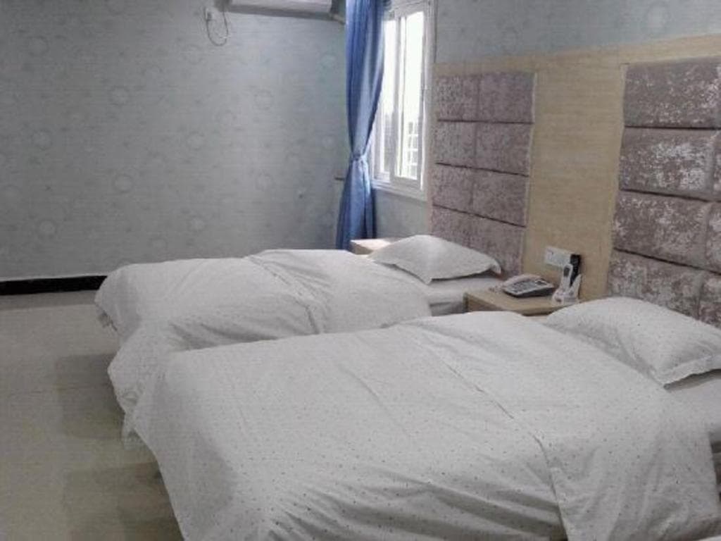Jindu Boutique Hotel (Pazhou Exhibition Longtan Subway Station)