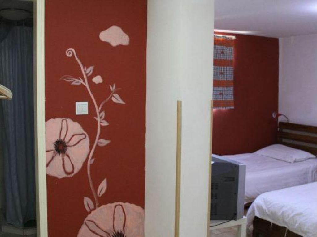 Beehome Youth Hostel