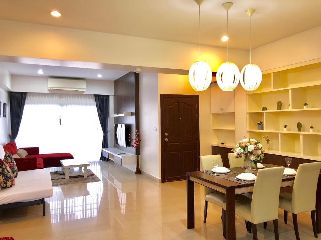 14 Place Sukhumvit Suites