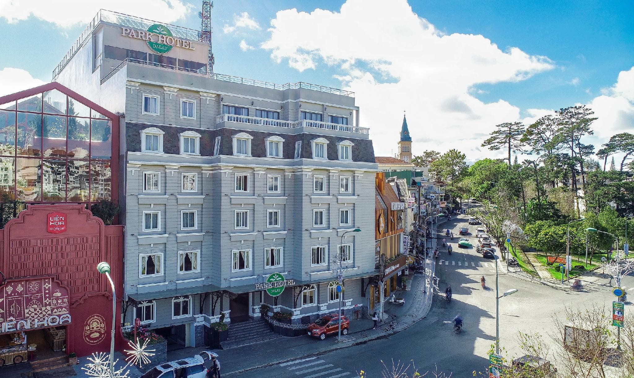 PARK HOTEL DALAT
