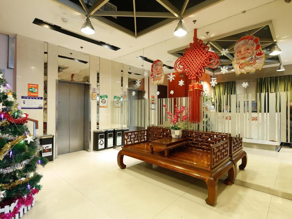 Lingnan Jiayuan chain hotel (Guangzhou Beijing Road store)